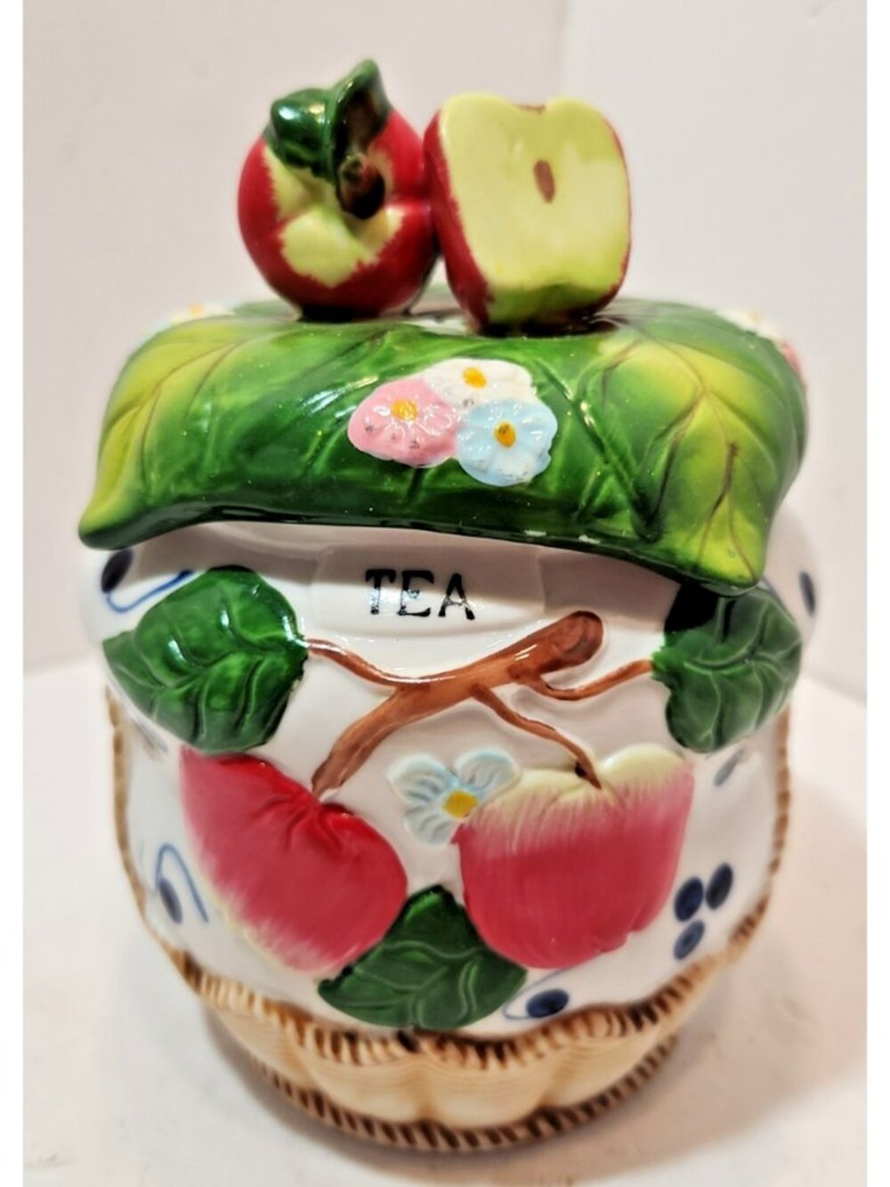 Vintage Apple Decor Tea Canister With Lid Ceramic 6.5" by 6" Rare Unique